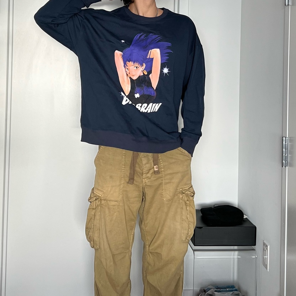 Anime crew neck